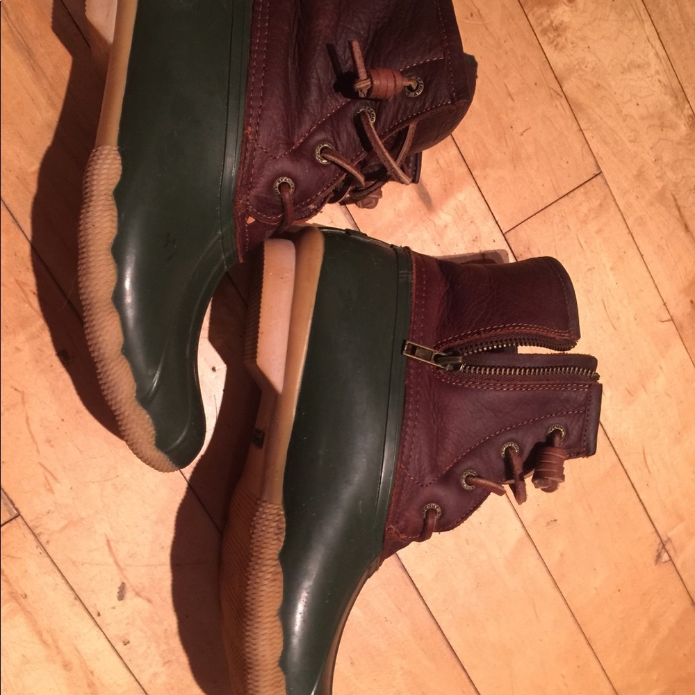 Sperry Saltwater duck boots. Like new.